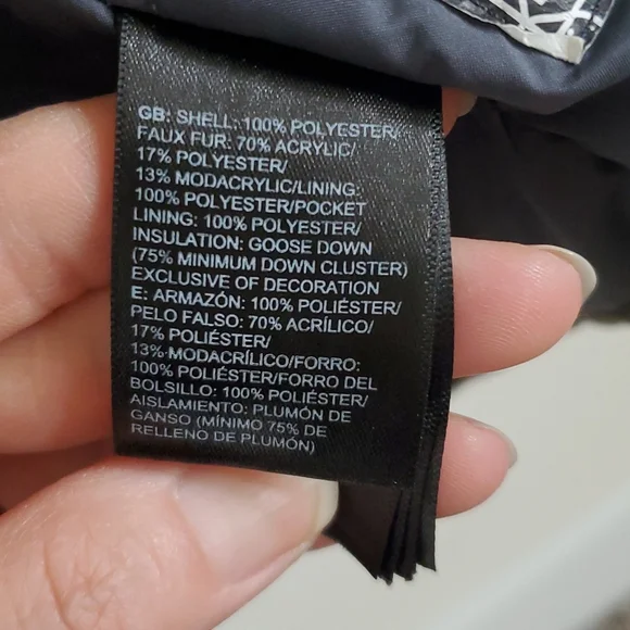 EUC NORTH FACE Girls down winter coat - Picture 6 of 10